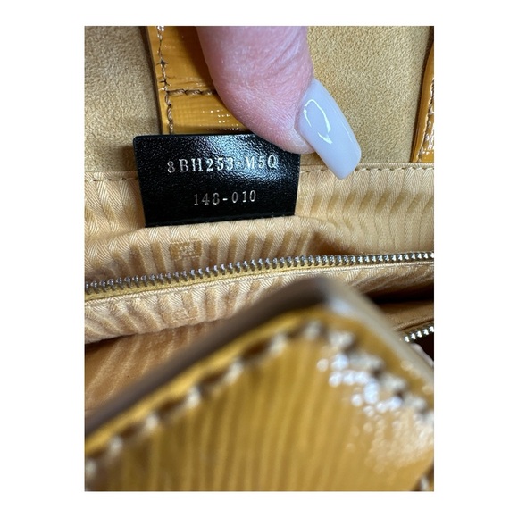 Fendi Yellow Leather 2Jours 2way Crossbody Tote Bag 920FF51 - Picture 10 of 16